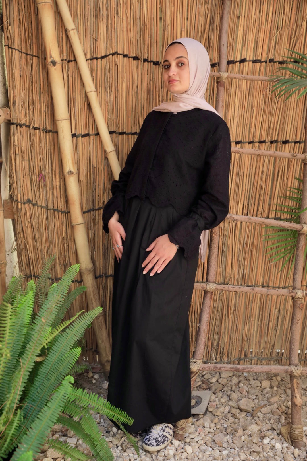Black poplin skirt